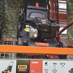 maquina para la yarda nueva  $400 