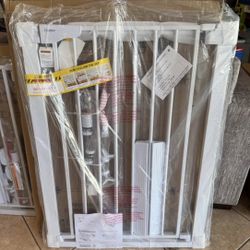 Extra Tall & Wide Pet Gate / Safety Gate - Fits Openings 29.7” - 46”