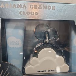 ARIANA GRANDE CLOUD 