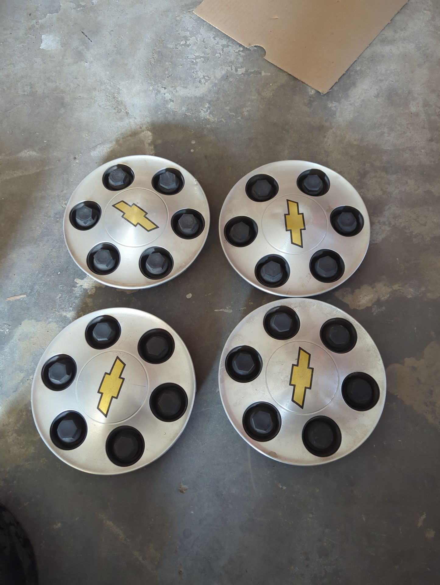 Chevrolet hubcaps