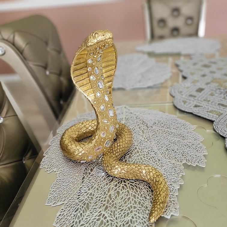 Beautiful Golden Snake🐍