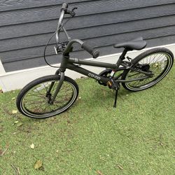 Co-op REI 20" REV Kids' Bike Barely Used