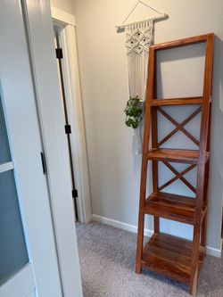 Wooden Ladder Bookshelf