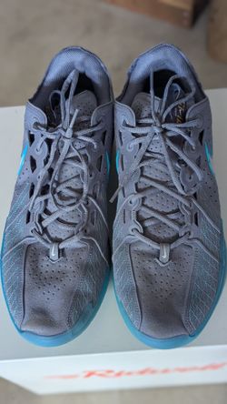 Nike GT Cut 3 tennis shoes