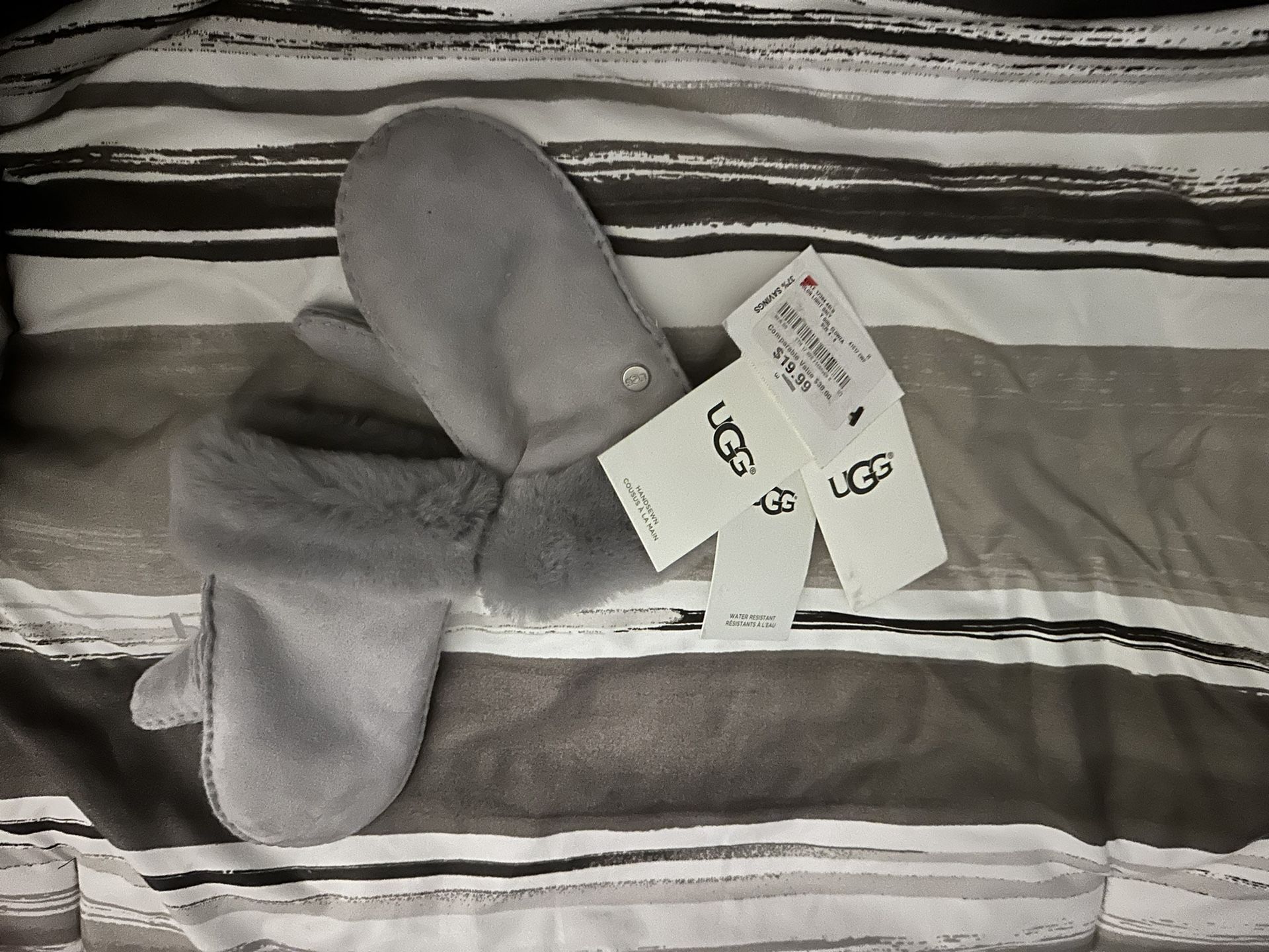 Uggs Girl Mittens