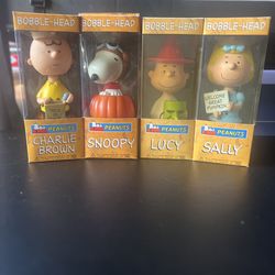 PEANUTS HALLOWEEN BOBBLEHEADS
