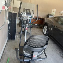 Elliptical Machine Pro Form