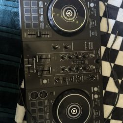 DDJ 400 w/ USB to USB-C Adapter