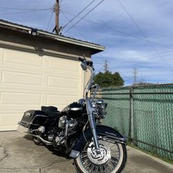 2003 Harley Road King 100th Anniversary Edition