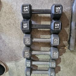 60lbs of metal hex dumbbells 