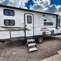 2023 Coleman Light 2455BH
