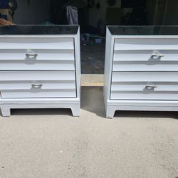 Nightstands With Mirrored Top