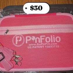BNWT PinFolio Pin Board Book