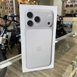 Apple iPhone 17 Pro Max Silver 256GB