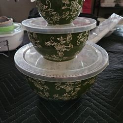 Temptations 3 Bowl Set W Lids. New. Green Floral Lace W Ivory Inside