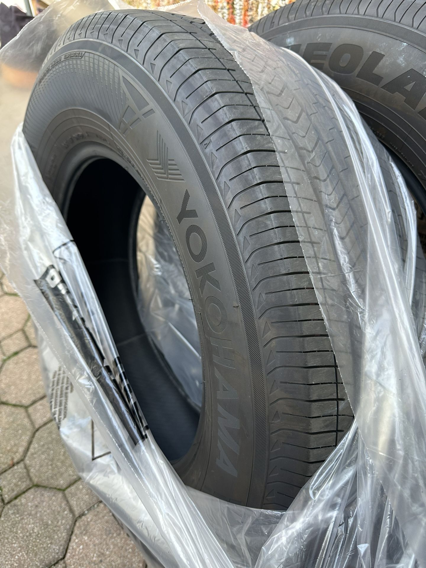 265/70/18 Tires