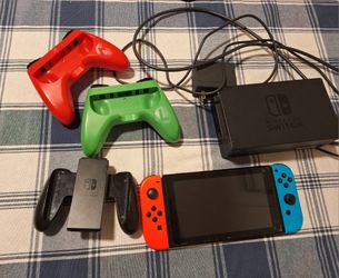 Nintendo Switch +5 Games