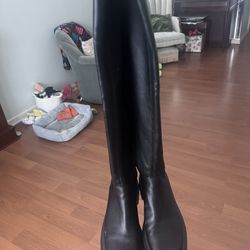Knee high Black Boots