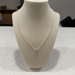 Rope chain with cross pendant