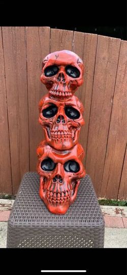 3 foot tall skull statue