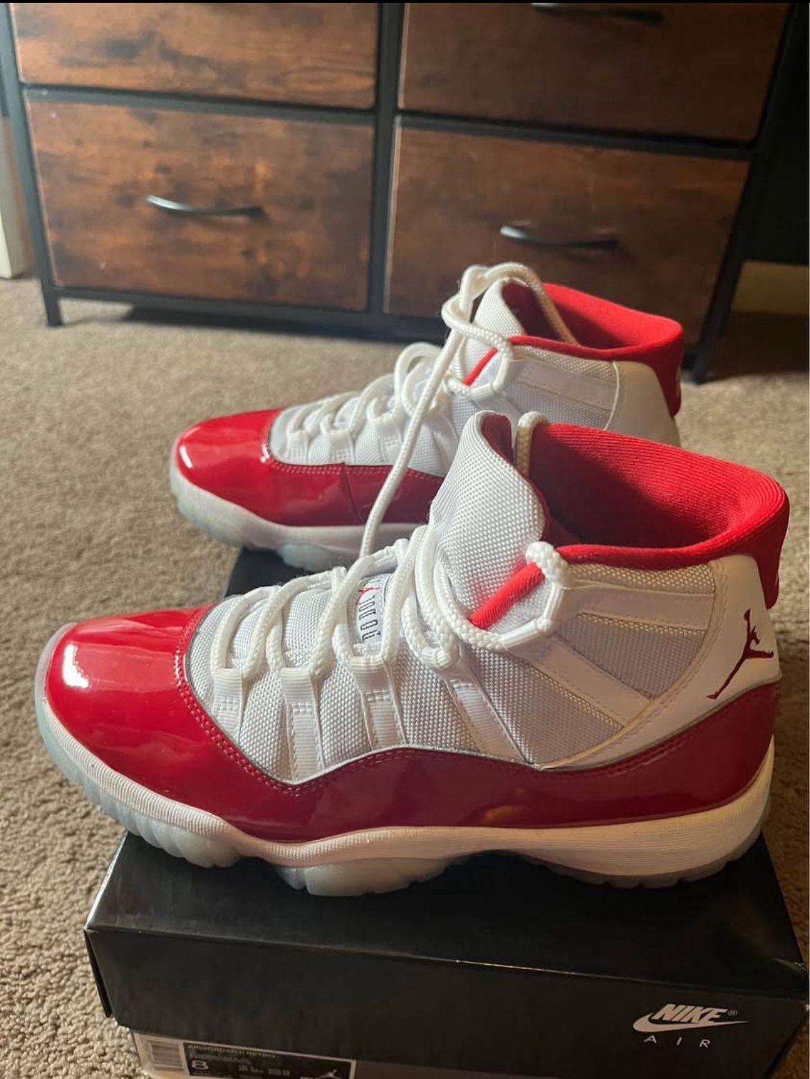 Jordan 11 “cherries” Men’s Size 8