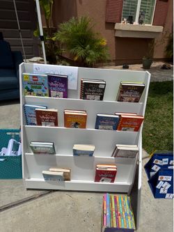 Book Shelf (no books)