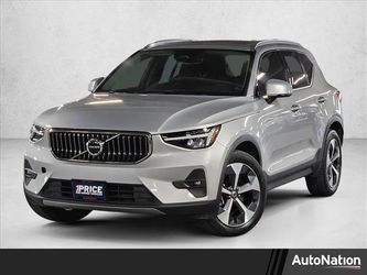 2023 Volvo XC40