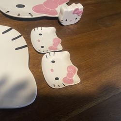 Hello Kitty Plate Set