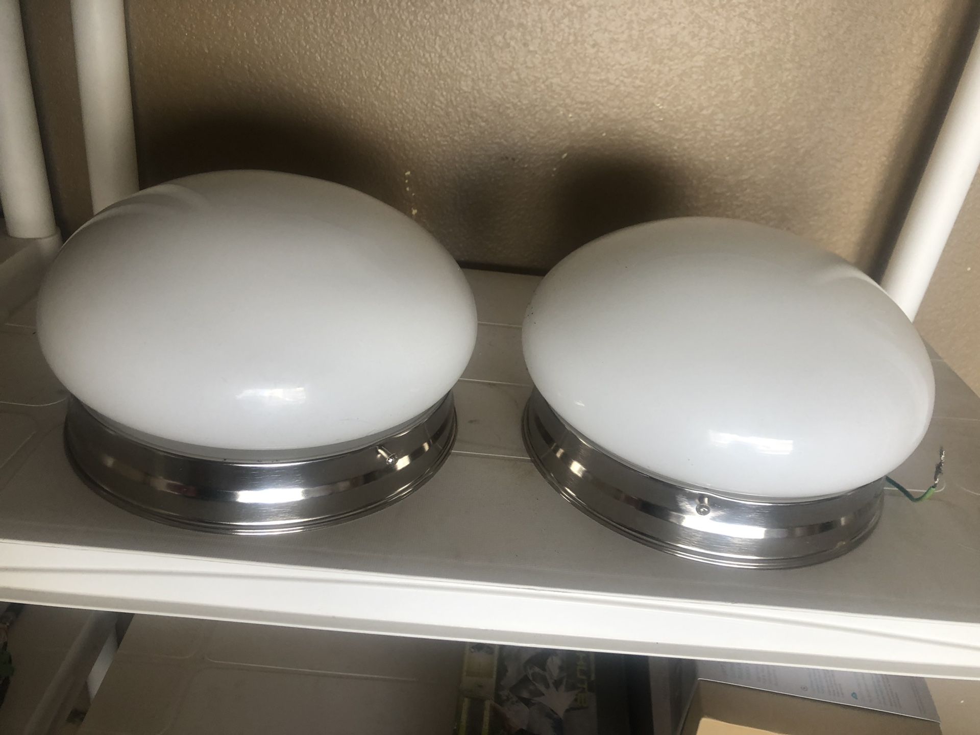 Light fixtures