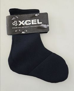 XCEL Premium Neoprene Wetsuit/Full-Cut Fin Socks – Surf/Dive Booties – Black