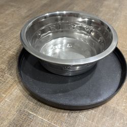 Stainless Steel Pet Bowl with Non-Slip Tray – Durable & Easy to Clean