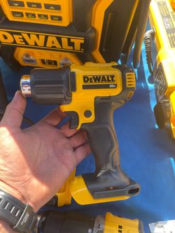 DEWALT 20V MAX Cordless Compact Heat Gun with Flat and Hook Nozzle Attachments