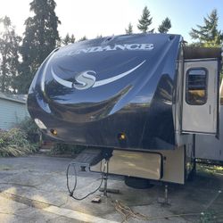 2015 Heartland Sundance 2880 RLT