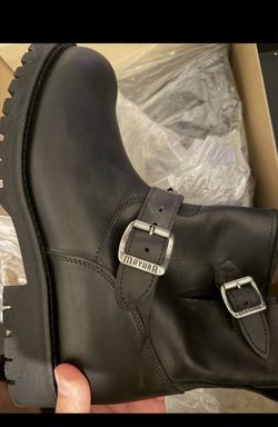 Engineer boots