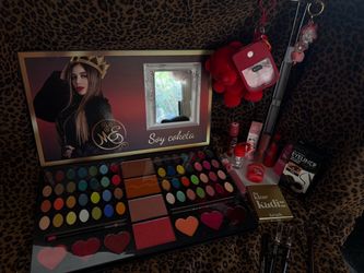 ✨Makeup Bundle ✨ #2