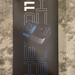 GoPro Hero 11 Action Camera - Black 