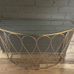 Beautiful Foyer Table With Mirror Top