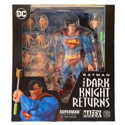 [MAFEX - DC] Superman (Batman: The Dark Knight Returns) Action Figure No. 161