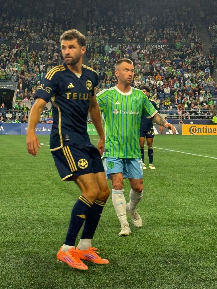 2  Sounders vs Minnesota United FC Playoffs 11/3 Pitchside Seats 