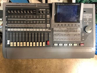 Roland VS1680 Digital Studio Workstation