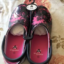 Any Wear  Shoes Size 11 For Wome’s Size 9 For Men’s  Oil Slip Resistant 