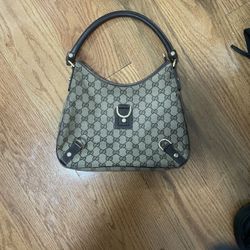 Gucci Abbey D Ring Bag Authentic