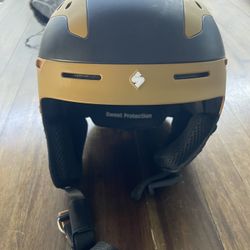 Sweet Protection Ski Snowboard Helmet