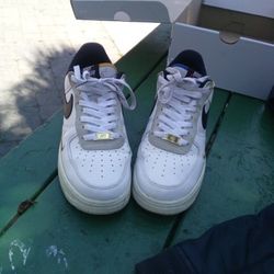 Ken Griffey Jr. x Nike Air Force 1 Low 'Jr. & Sr.' DJ5195-100. 