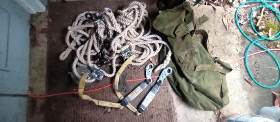 Roof ropes fall protection