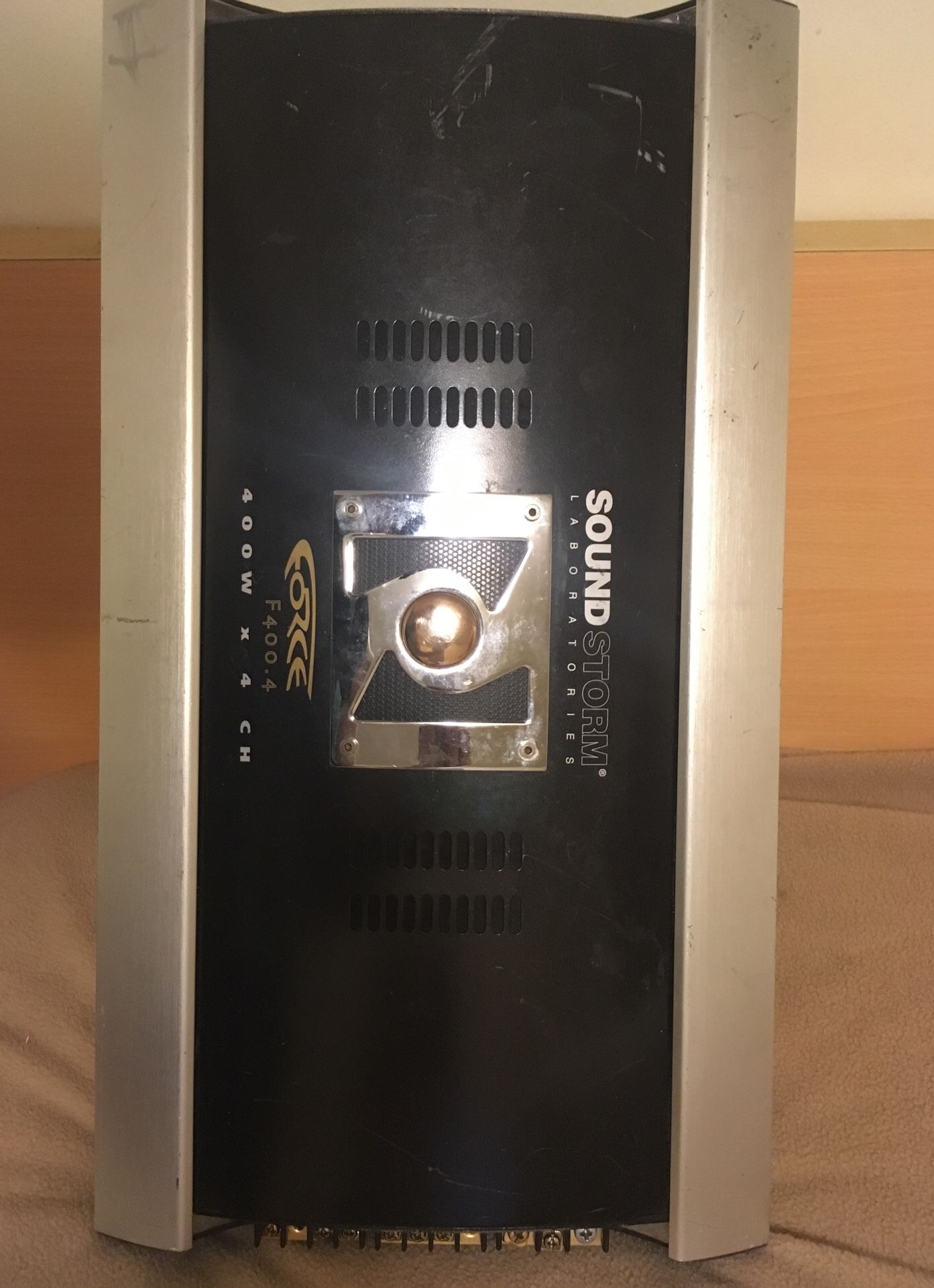 Soundstorm laboratories force f400.4 400W 4 CH car amp