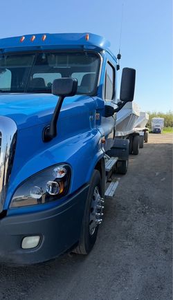 2017 Freghtliner  Cascadia
