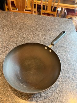 Used  11in Circulon Hi-Low Nonstick Wok / Stir Fry Pan