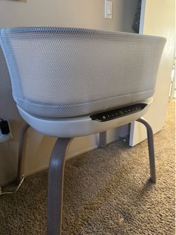 Graco SmartSense Soothing Baby Bassinet