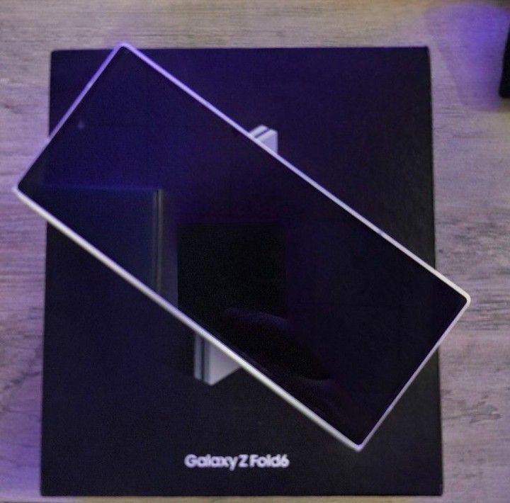 Samsung Z Fold 6